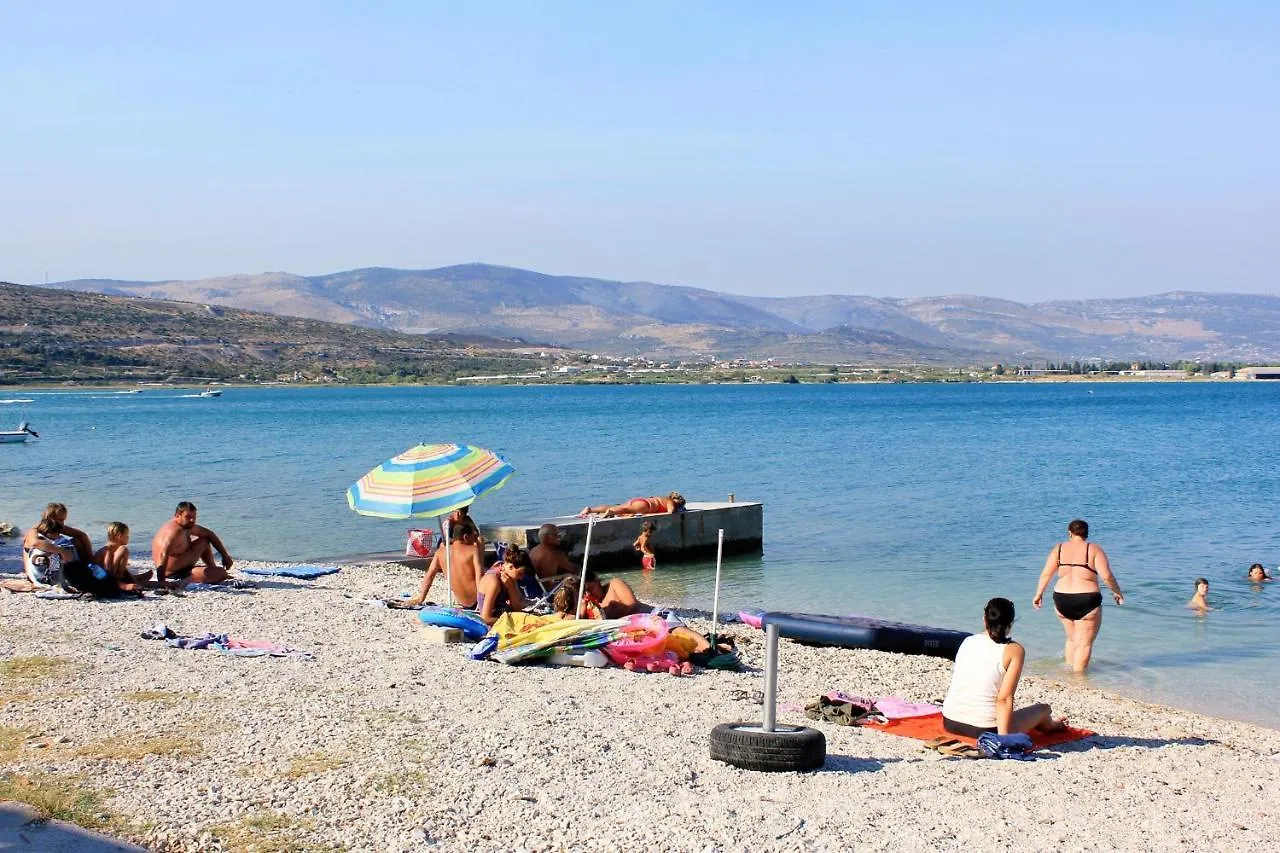 טרוגיר Apartments With A Parking Space Arbanija, Ciovo - 7543
