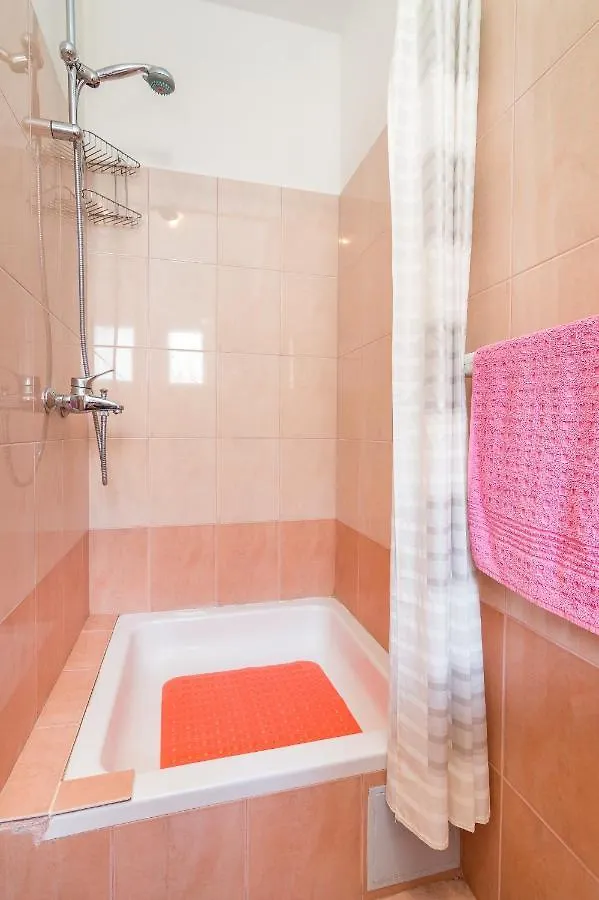 טרוגיר Apartments With A Parking Space Arbanija, Ciovo - 7543 קרואטיה
